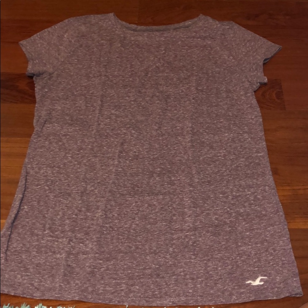 Hollister tee